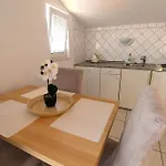 Cozy Helena Apartamento Primošten