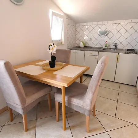 Cozy Helena Apartamento Primošten
