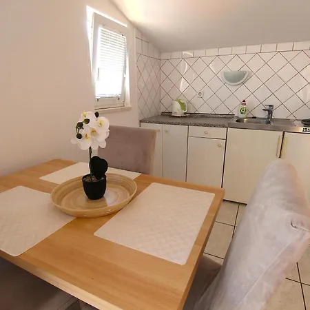 Cozy Helena Apartamento Primošten