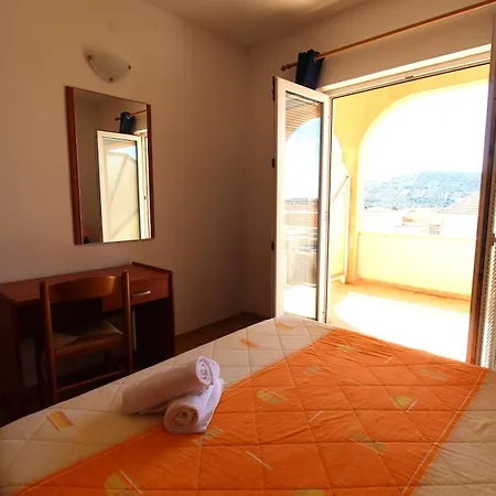 Cozy Helena Apartamento Primošten