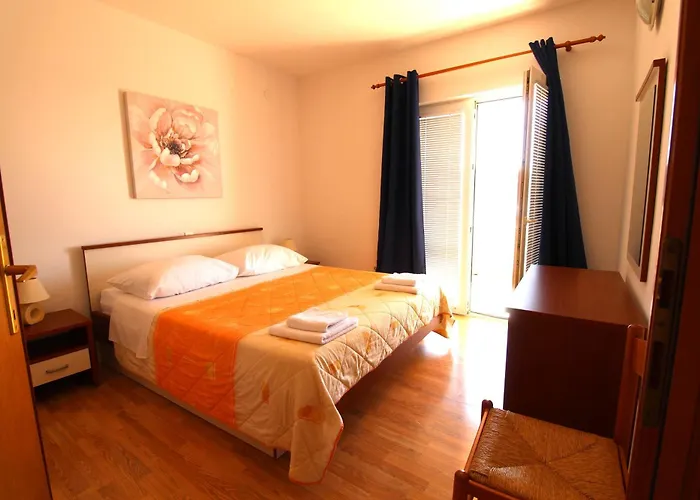 Cozy Helena Apartment Primošten