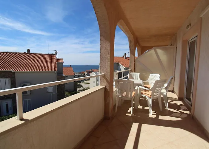 Cozy Helena Apartment